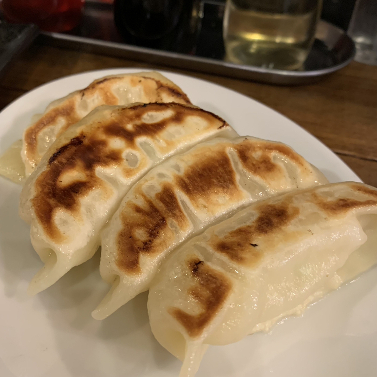 写真 : 下北グレイヴィ餃子 - 下北沢/餃子 | 食べログ