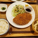 Kitsuchin Hiiragi - メンチカツ定食