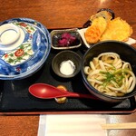 讃岐うどんと地鶏丼の店 香房 - 地鶏親子丼天ぷらセット