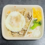 ほっかほっか亭 - 料理写真:スーパーチキン弁当 おかずのみ