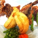 弥市 - おこぜの唐揚げ。骨までバリバリいける！
