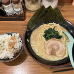 壱角家 - 醤油ラーメン+ライス　R5.5.11