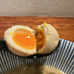 灼味噌らーめん 八堂八 - 味玉