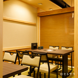 落ち着いて憩える和の上質空間で、ふぐ尽くしの贅沢な時を満喫