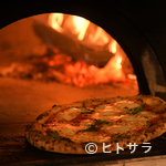 PIZZERIA CHIACCHIERONE - ナポリの文化とシェフの感性が香る、焼きたてのピッツァ