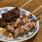 松よし - 牛ホルモン串焼き