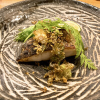 料理屋くおん - 上に蕗のとうの揚げたんが乗ってるよー！
