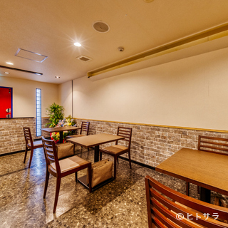 貸し切りにも対応可能。全20席のくつろぎ空間