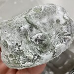 デイリーヤマザキ - 料理写真:特選豆いっぱい よもぎ大福 十勝産小豆の粒餡