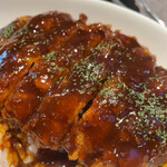 正直商店 まいもん - トンカツにデミグラスソース