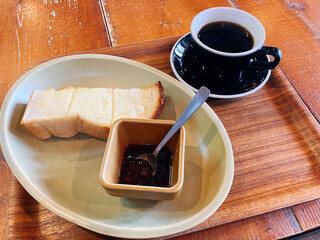 ZARAME CLASSIC - パンが美味い。コーヒー普通。