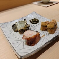 江戸前 鮨 服部 - 鮑 鮑肝ソース 煮蛸 子持昆布　