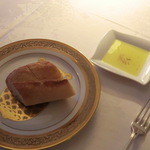 オーベルジュ・コムニ - 夕食　パンとオリーブ油