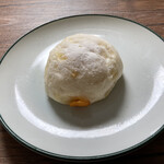 BAKERY HINATA - 3種のチーズロールパン