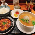 Nampuu Rou - 風華セット(牛肉のフォーと麻婆豆腐)