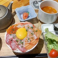 Seafood bar Ermitage 横浜鶴屋町店 - 