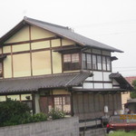 転石 - 川の土手から裏から目線！