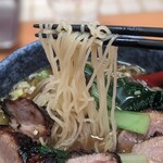 陳民 - 日替りのチャーシュー麺 麺リフトアップ