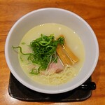 Rakushokushu Ishizue - 極み鶏 塩ラーメン