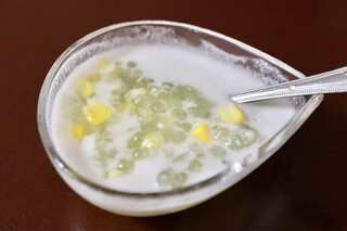 Aroi Tai - タピオカとココナッツミルク