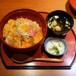 北新地うのあん - Bセット 親子丼･つみれ汁(950円)