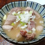 特撰ひやむぎ きわだち - スジもつ煮