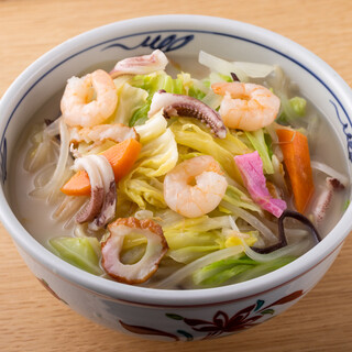 必食◆本場長崎直送の麺と出汁が自慢の長崎ちゃんぽん