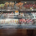 フォーシーズンズカフェ - ケーキケース