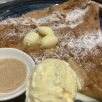 クレープリー・スタンド シャンデレール 梅田店 - 