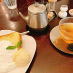 パルファン - ケーキと紅茶