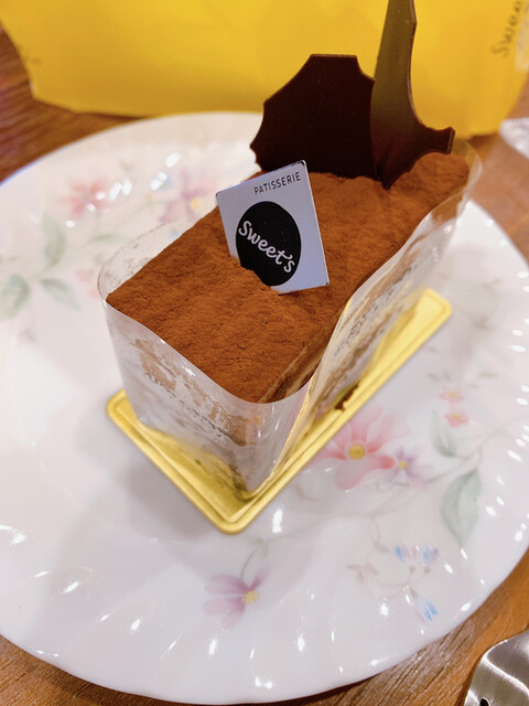 てぃーつや 土屋鞄から「T」をモチーフにしたデザインの新作ウィメンズウォレット3