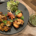 スパイス バル ヤラダモン。 - 