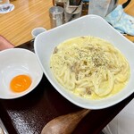 四ツ木製麺所 - かすボナーラうどん