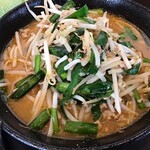 三勝 - ニラもやしラーメン825円