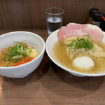 ヌードル＆スパイスカレー 今日の1番 - 