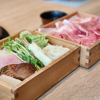 しゃぶしゃぶと焼肉 わにく ミッドランドスクエア店 - 