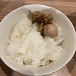 麺処 ほん田 秋葉原本店 - 半ライスは、お茶碗1杯くらい