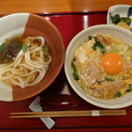 鳥彌三 あざみ - 親子丼　小うどんセット1100円