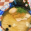 Chuukasoba Menya Shokudou - 中華そば（塩）+味玉入り　花型に抜かれた海苔がスープに　2個浮いてるけどもう1個はどこに？？？