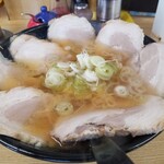 共栄ラーメン - チャーシューのボリュームが最高⤴️⤴️