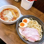 麺処 となみ - 辛みそつけ麺(中盛り)