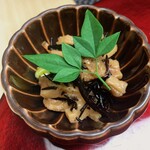 天ぷら はせ川 - ヒジキの煮物