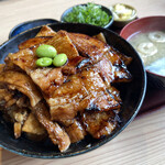 背脂煮干しらーめんと豚丼 誠 - 