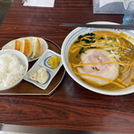 カレーらーめん じぇんとる麺 - ランチセット