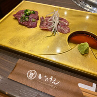 焼肉 いのうえ 国分寺店 - 肉刺し2種(ツラミ、ハツ) ¥1,800