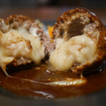 ステーキなぐら - チーズインハンバーグ