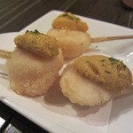 串揚げ 串の実 - ほたてｏｎウニ～！