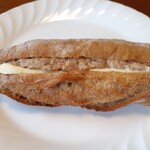 パリアッシュ - 自家製リエットと無塩発酵バターのサンド