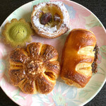 パン・ド・ラサ - 料理写真:抹茶フィナンシェ、マロンクリーム、カボチャデニッシュ、ハムデニッシュ