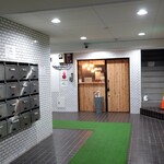 Ome Farm Kitchen - ビルの奥の方に入口が…
